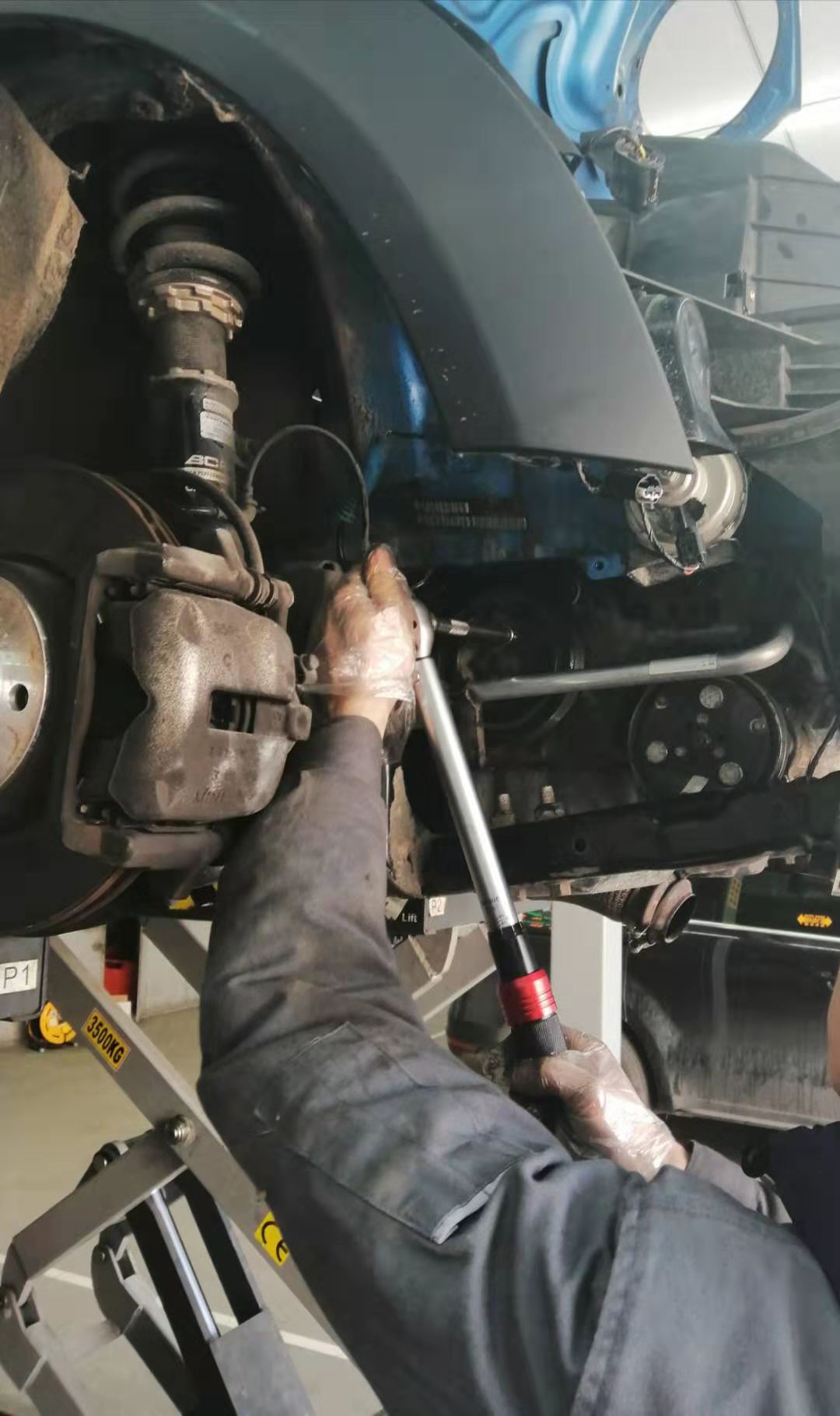 mini急加油门回火,mini急加油怠速下降