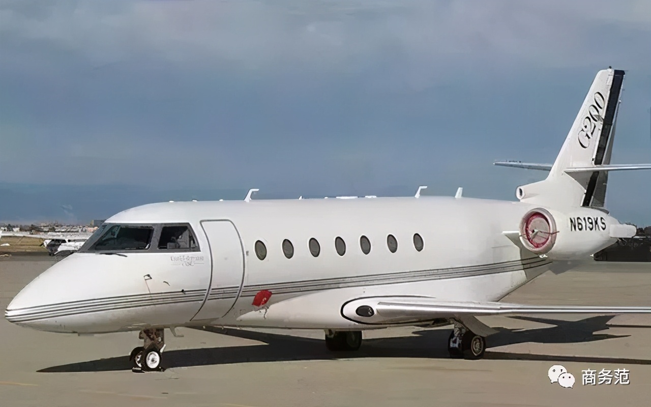 c罗36岁依然保持完美身材,36岁的c罗还在拼命吗