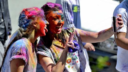 100万人民币去尼泊尔可以当土豪吗 (去尼泊尔养老需要多少钱)