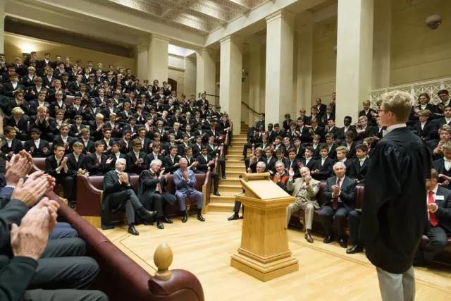 伊顿公学学校,伊顿公学是最著名的男校吗