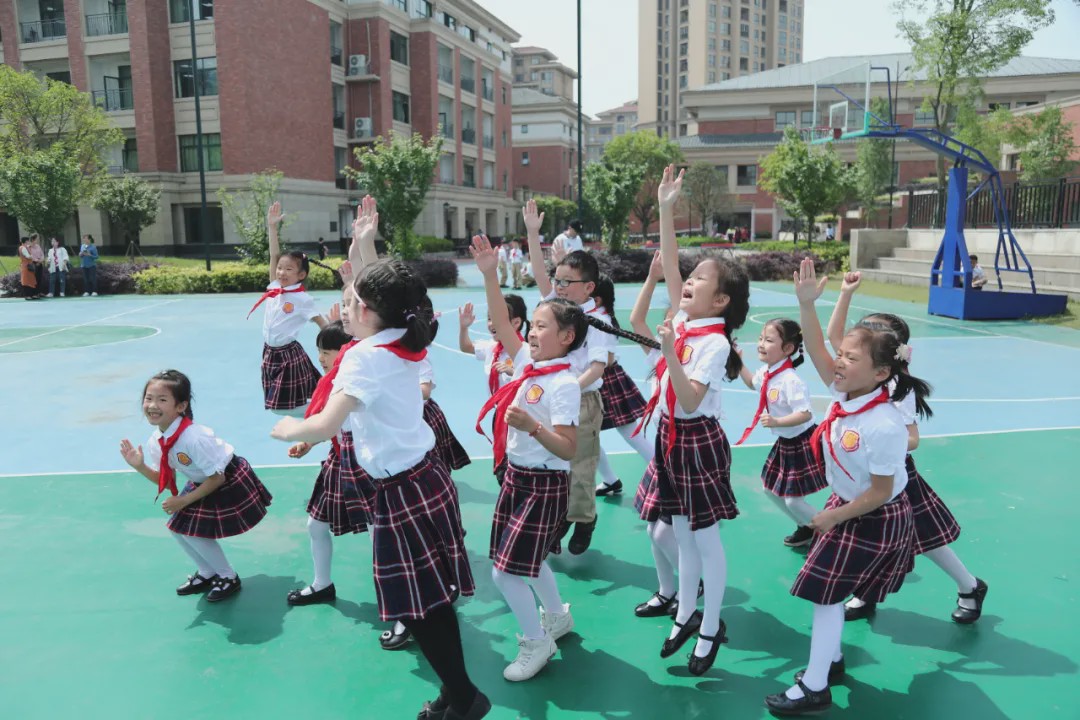 青春有你，真好！成都最美夏季校服大赏