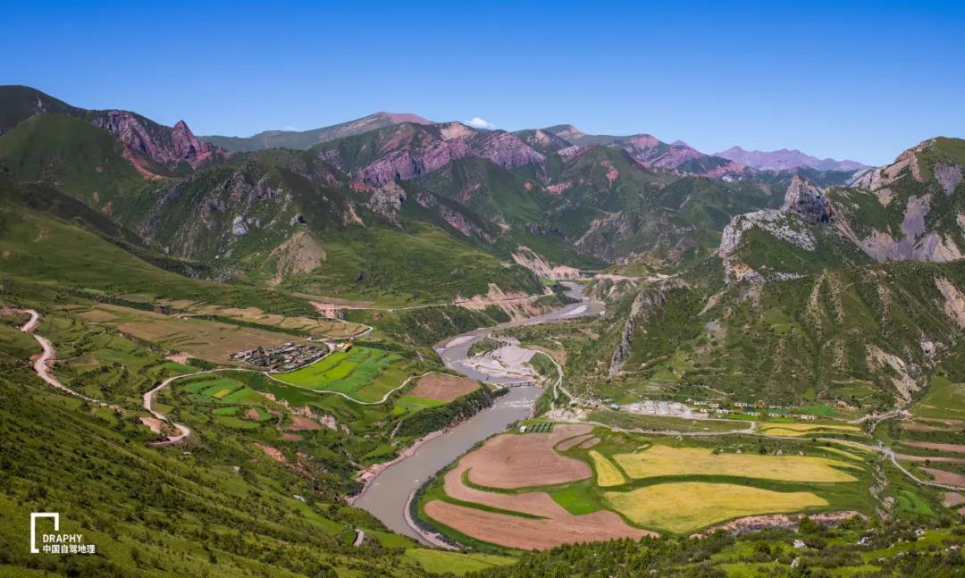 青海发现大规模罕见地貌奇观,青海现七彩流沙奇观