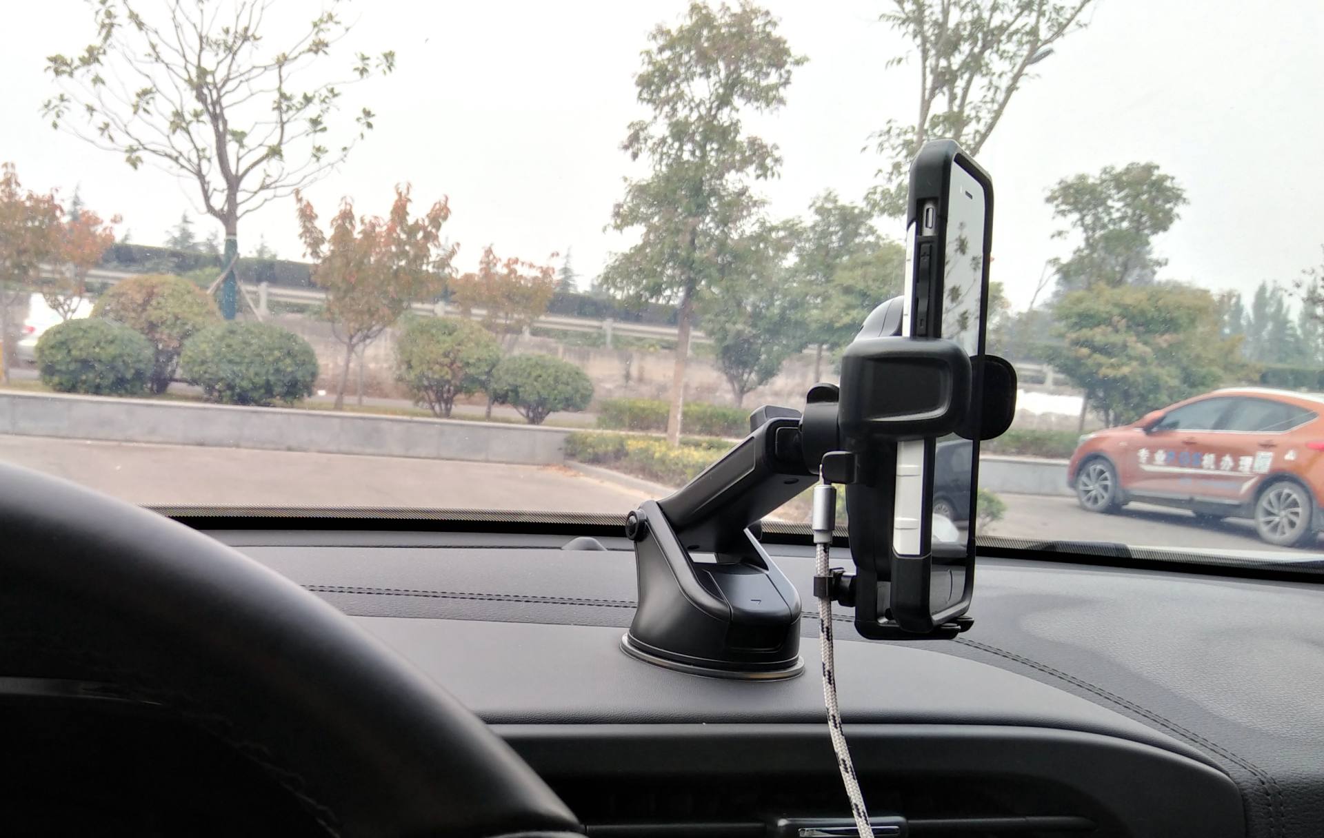 盘点那些好用的车载用品,老车必备七款实用汽车用品