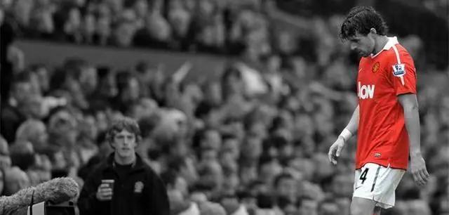 足坛史上十大受伤名场面,世界足球前十名最厉害球员