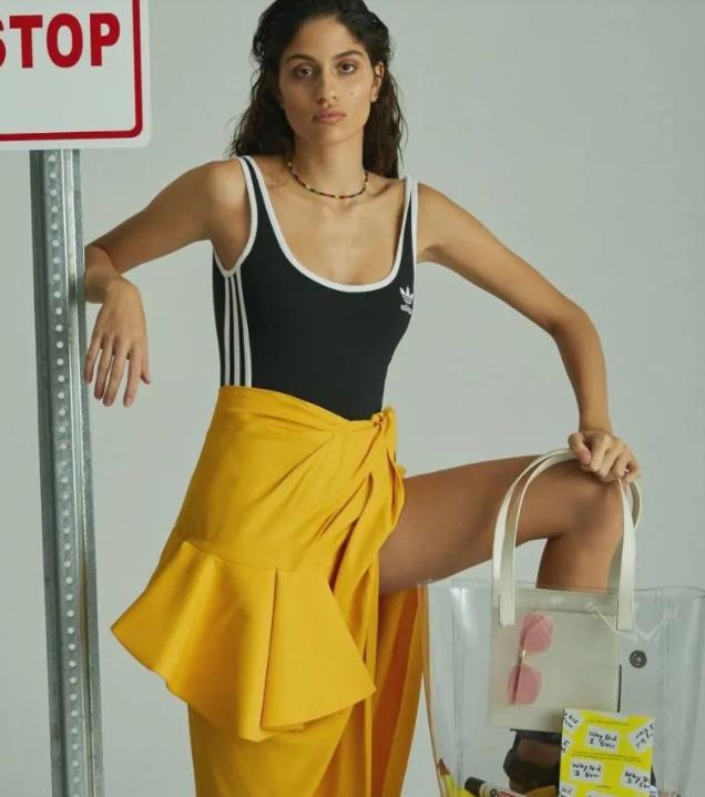 今年流行草编包包pvc,pvc透明手袋推荐