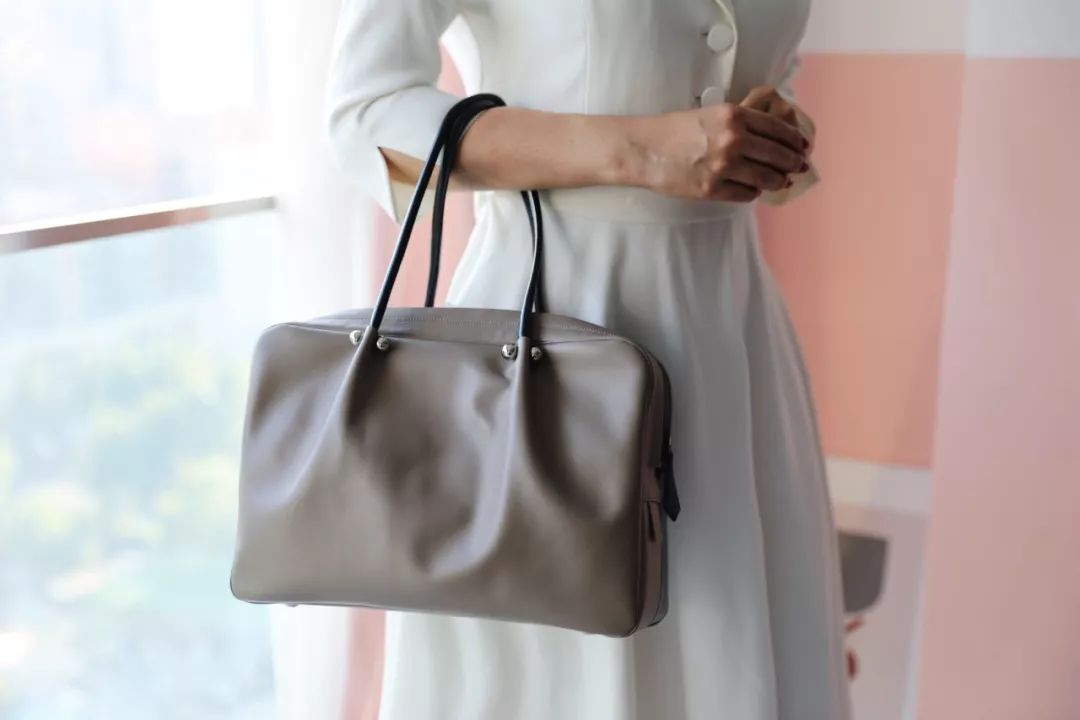 包女高级感轻奢上档次ysl,ysl腋下包轻奢小众高级感