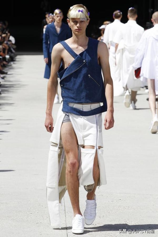 陈冠希都在穿哪些品牌,陈冠希穿红衣服的照片