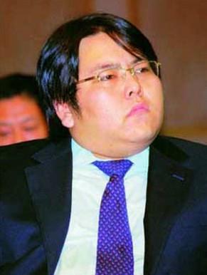 王石向清华捐款53亿是真是假,王石回应捐款53亿股票