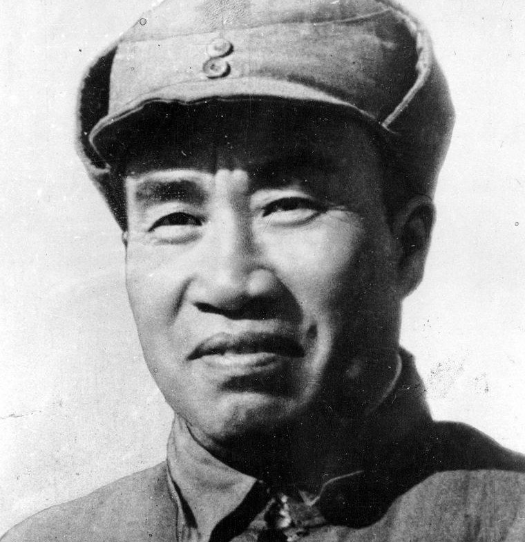 杜平被任为大使,先请彭总出面推辞,而后自己说服毛*东泽**收回成命