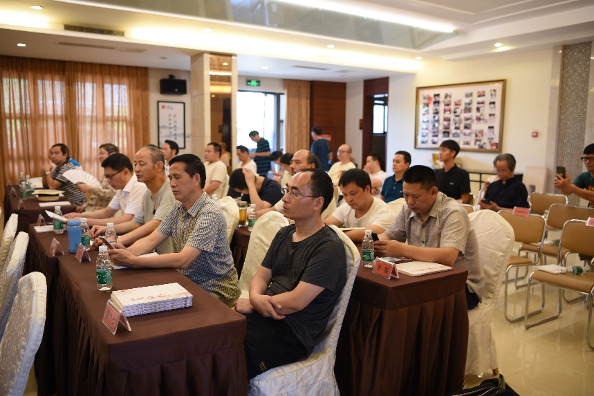 璇楃ぞ閲囬娲诲姩,浼楀垱璇楃ぞ涓冨緥