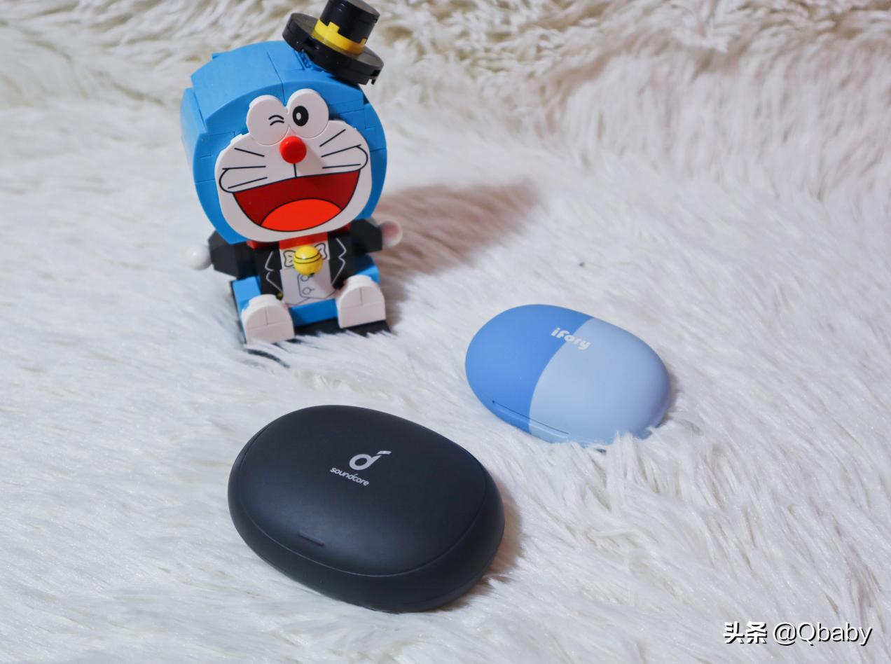 晒一晒我们的情侣手机和数码配件