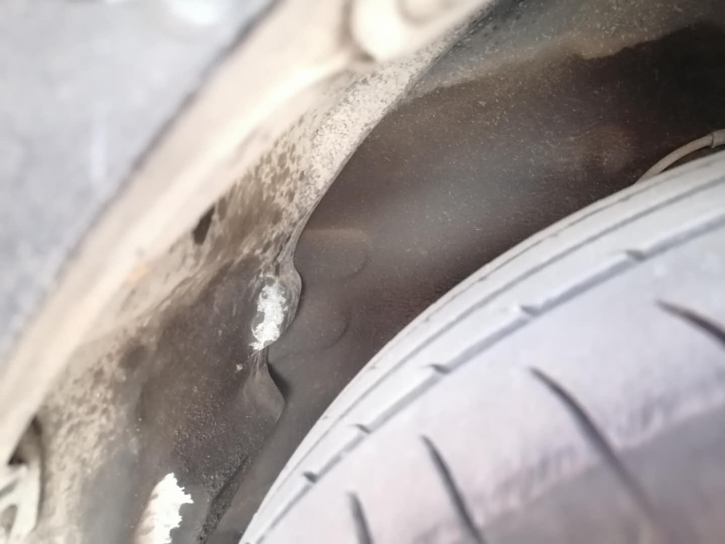 发动机漏油维修费用明细表,发动机漏油花了3000