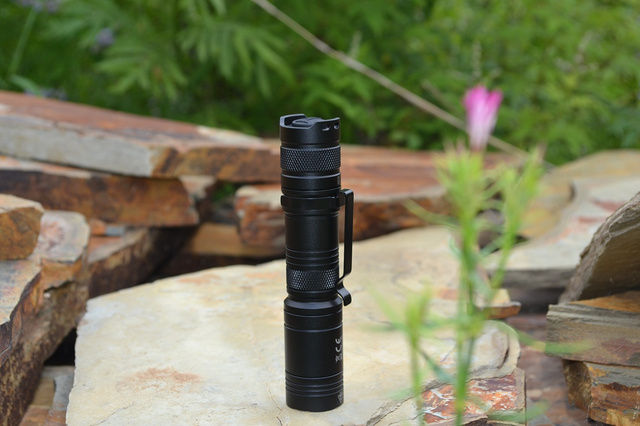 务本e10强光手电测评,务本a1手电筒评测