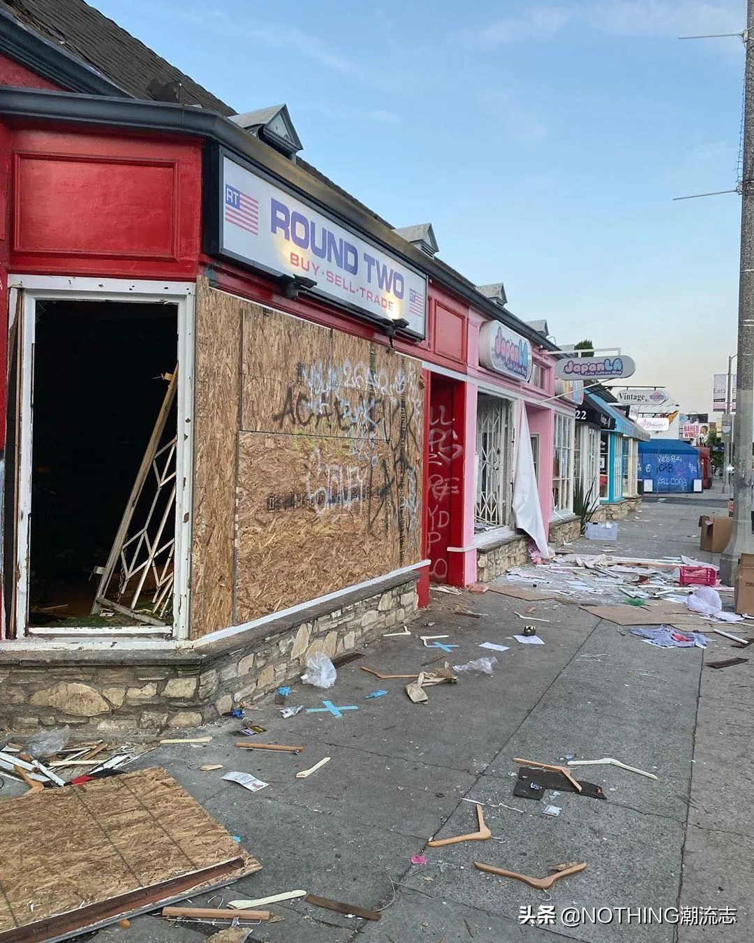 美国暴徒抢商店,美国暴徒抢劫