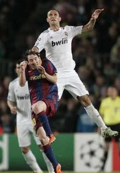 足球场上的十大经典功夫足球,足球技术出神入化