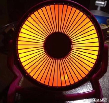 爱因斯坦能看到几维空间,爱因斯坦看见黑洞