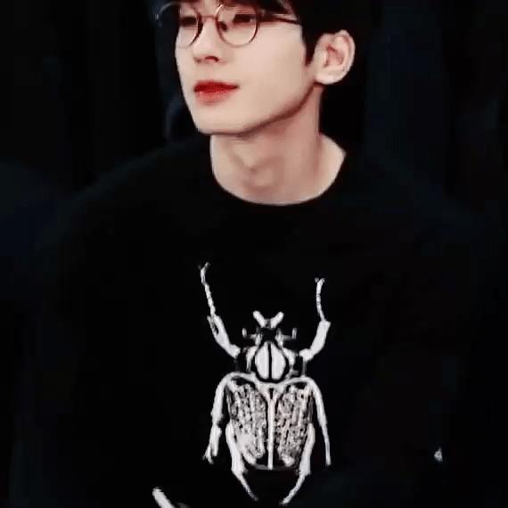 如何垫下巴看起来又翘又尖,怎么垫下巴改善下巴短平