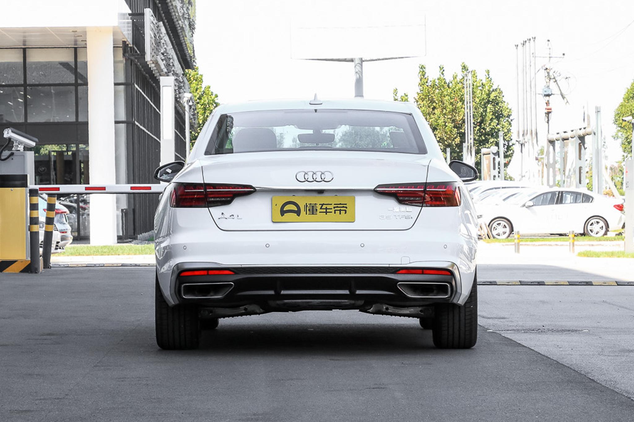 最低配的a4l值得买吗,奥迪a4l35和40有什么区别