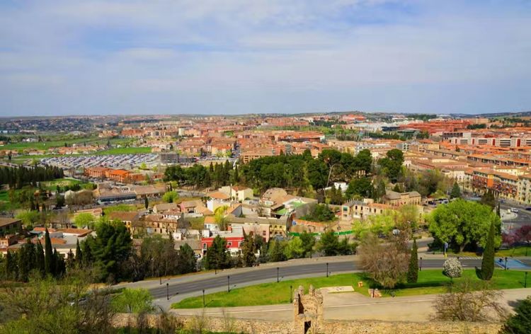 葡萄牙和西班牙哪个值得旅游,西班牙和葡萄牙旅游区别