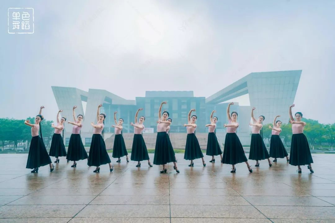 展示中国民族舞蹈的美,民族舞蹈之美