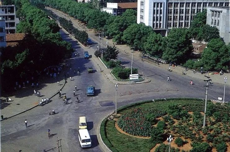 长沙若是君临城，韶山路便是国王大道