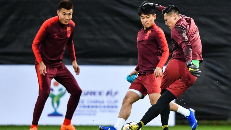 乌拉圭巨星爽约，泰国队长伤退，乌兹老友来访，卡氏国足将启征程