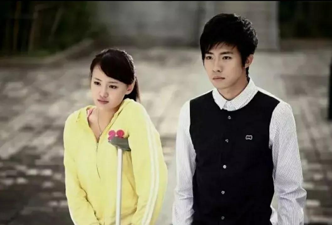 昨天谁夸老戏骨，今天就吐槽还能让人说实话吗？郑爽文化闲言碎语