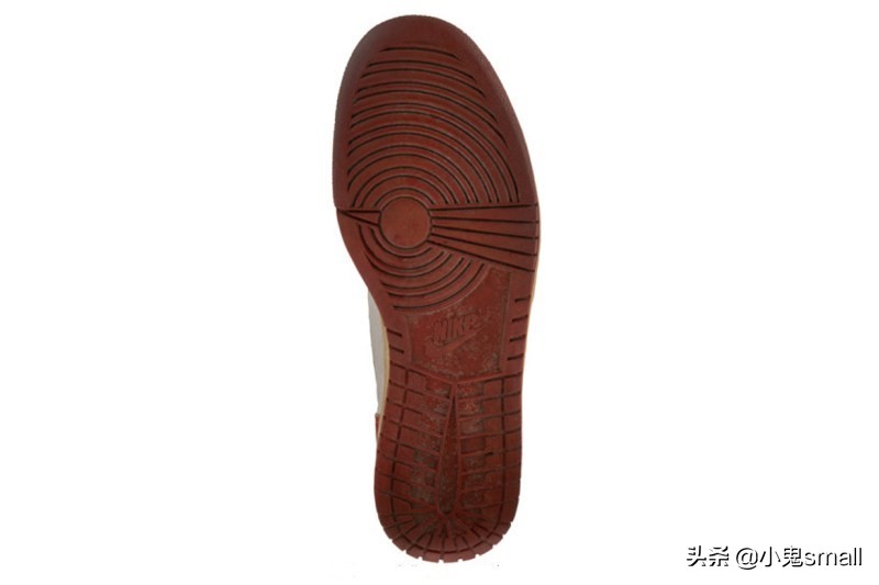 乔丹aj1黑灰脚趾低帮价格,乔丹发布aj1