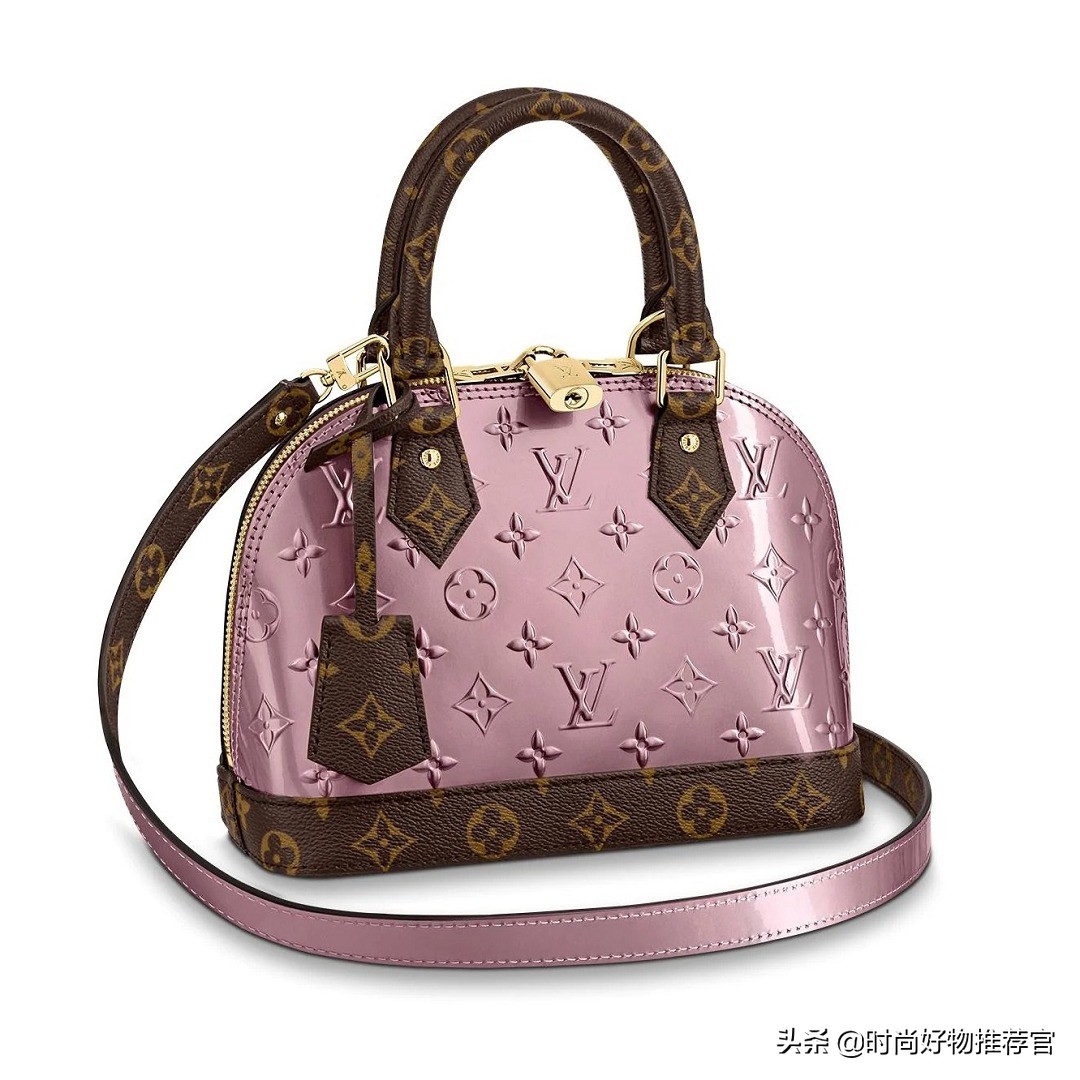 lv黑色牛皮压花邮差包新款有链条,lv新包真皮包