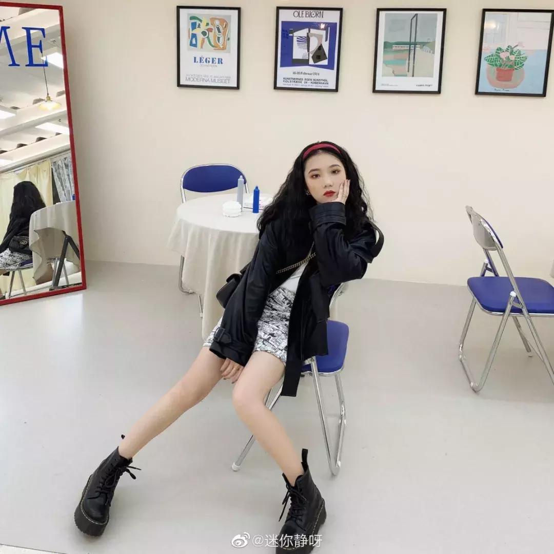 40岁左右女人运动鞋怎么搭配衣服,运动鞋穿搭冬季高级感