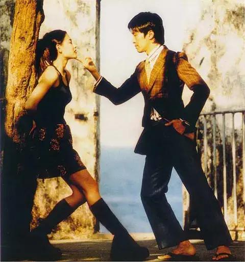 熬夜也要看完的六部喜剧电影,13部让人笑掉大牙的喜剧电影免费