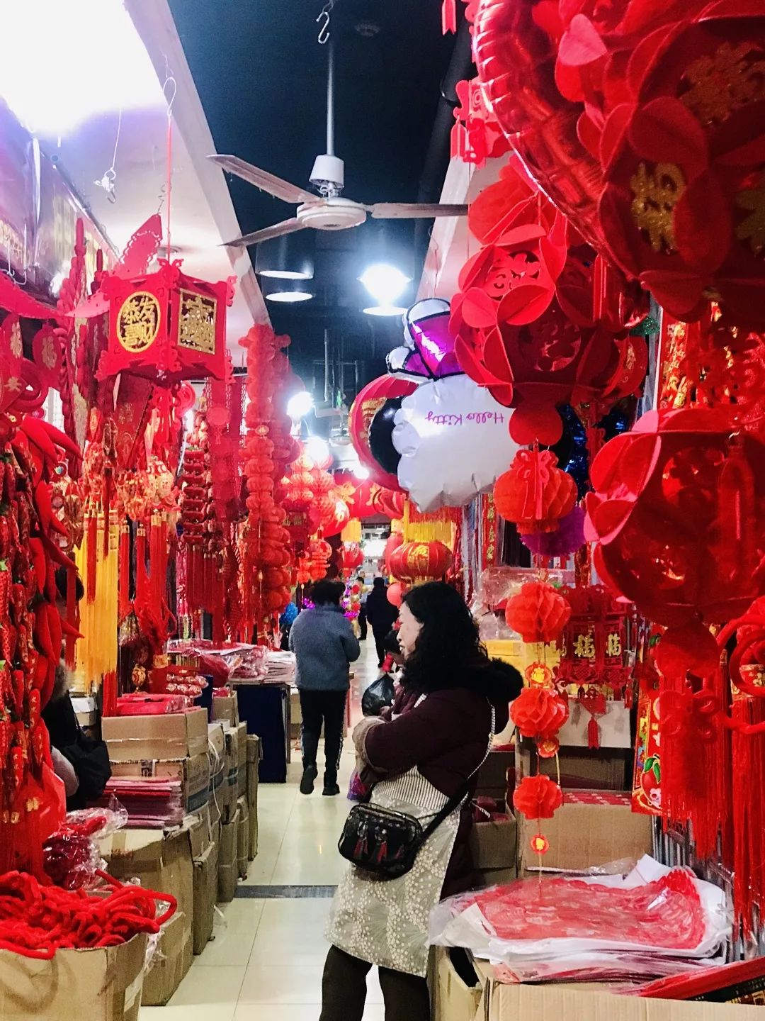 成都荷花池春节,成都春节哪里最有新年氛围