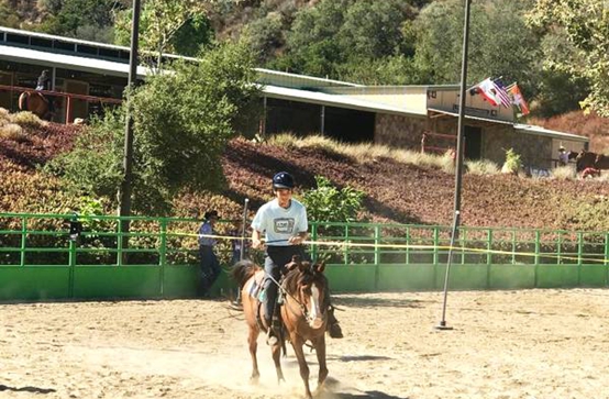 孩子学骑马锻炼哪方面,家长为什么送孩子学骑马