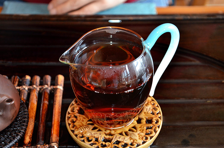 普洱茶大品牌好还是杂牌的好,普洱茶和大厂口粮哪个靠谱