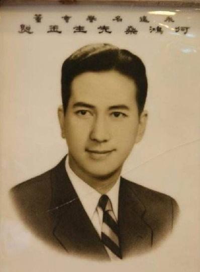 何鸿燊的传奇情史,和5个女人纠缠79年之久,风流半生却无一真爱