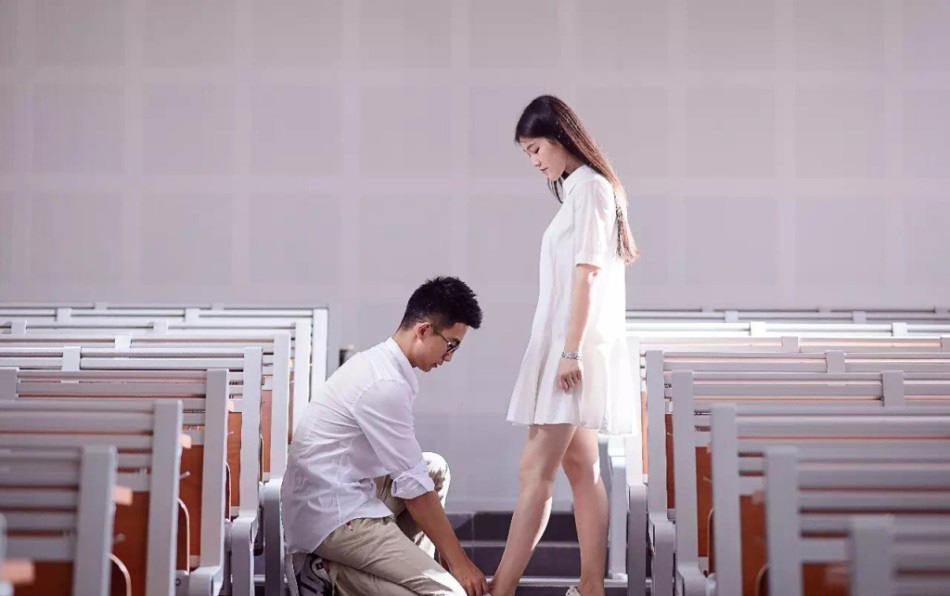 大学里女生身高不足160多吗,女生上大学身高多少算矮