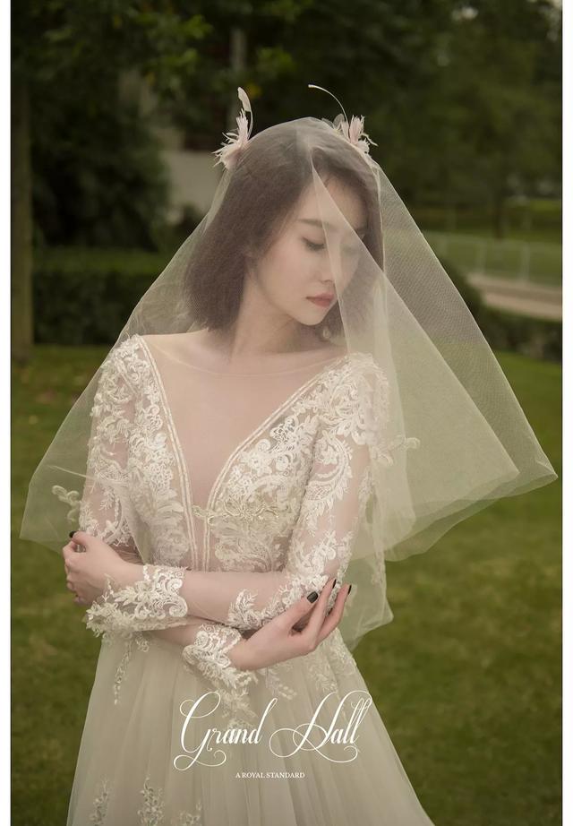 婚纱摄影晚礼服推荐,高端婚纱摄影怎么选衣服