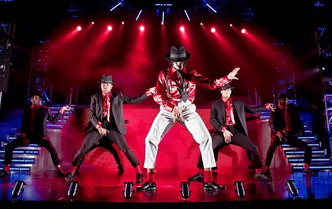 听迈克尔杰克逊的歌看乔丹打球,还会有人在听迈克尔杰克逊吗