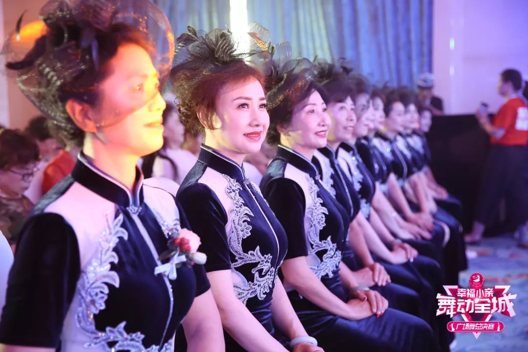 春晚广场舞比赛,大家一起来广场舞比赛第一名