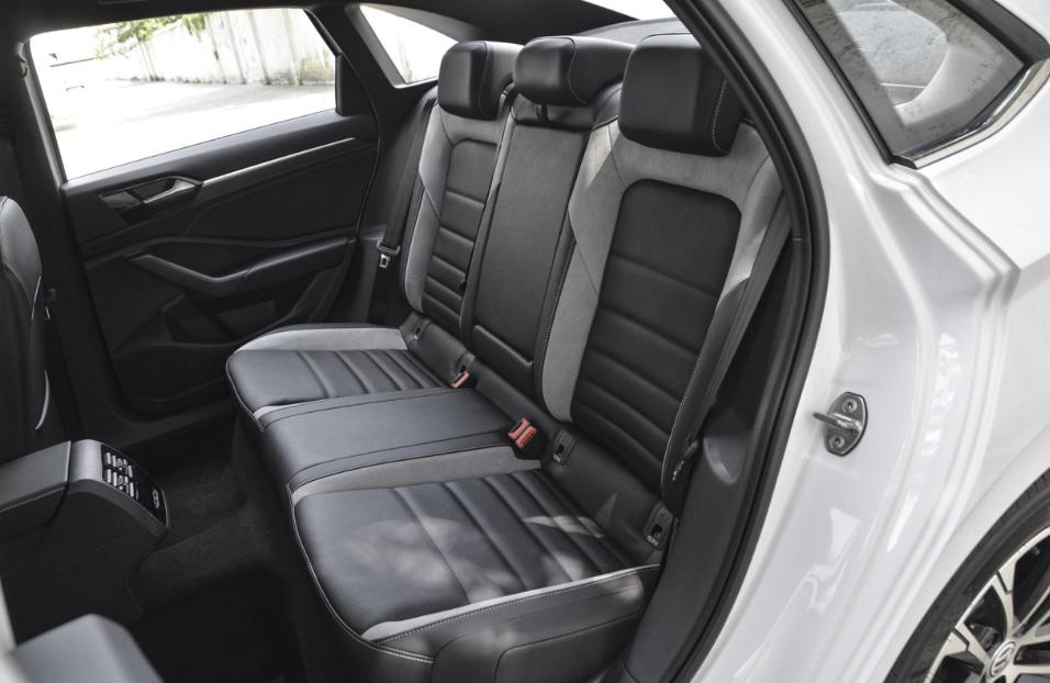 速腾1.5t超越版市区拥堵路段油耗,速腾深度测评