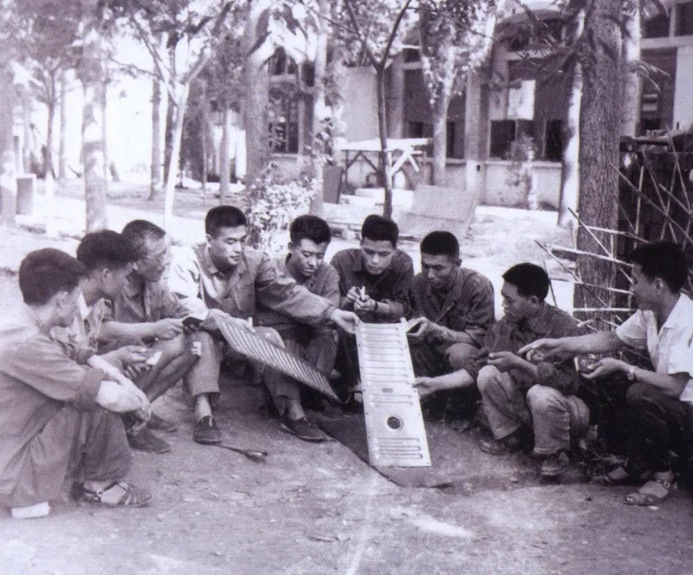 1个馒头，1角钱干菜汤，航天梦就是这样干出来的