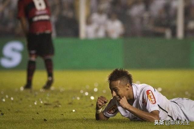 内马尔换了个发型减少被铲几率,内马尔头上的一根脏辫