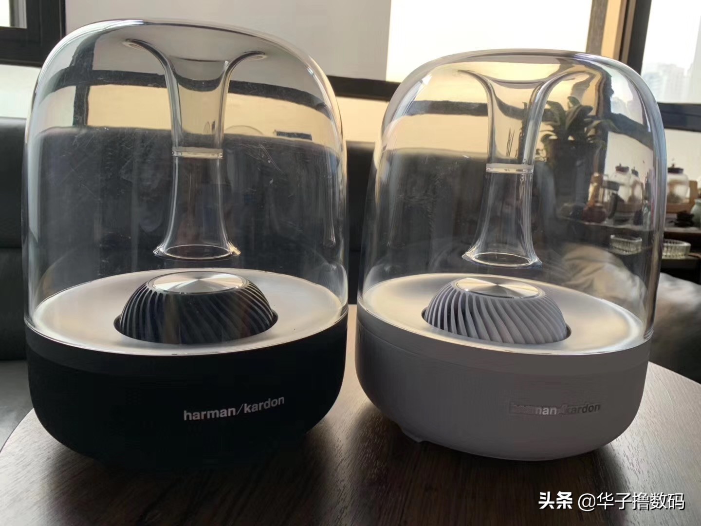 哈曼卡顿音乐琉璃1代2代评测，不但抓耳，还让你视线也难离开