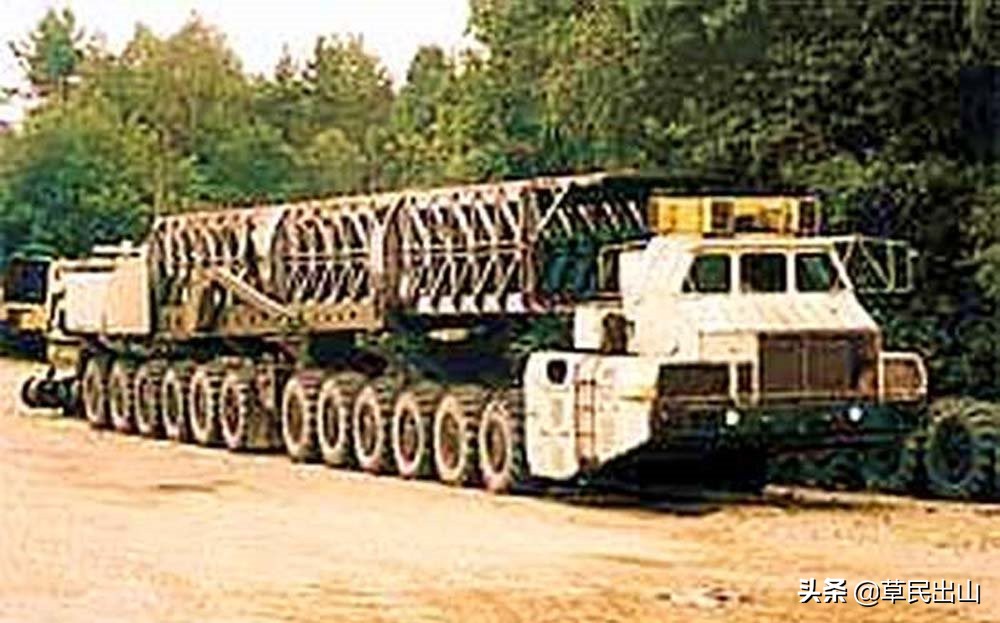 寻找男人的世界——再次追忆红色帝国的*力暴**美学之六