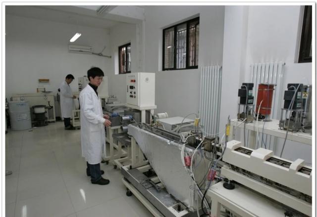 陕西工业职业技术学院招生标准,陕西正大技师学院招生办电话