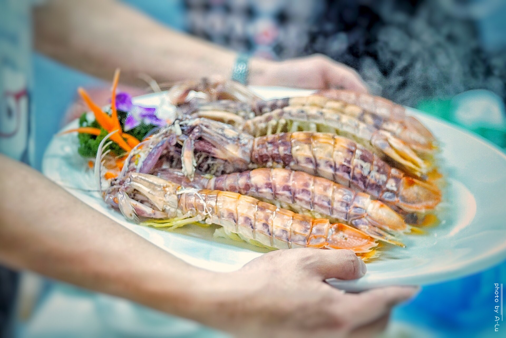 来来海鲜，旧店迁新址，老板直说我们家的菜都好吃，来过都想再来