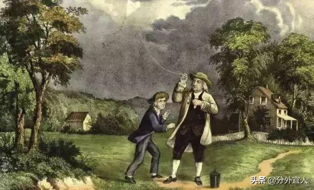 闪电打到海里会电死多少鱼,闪电劈到海里导电范围有多大