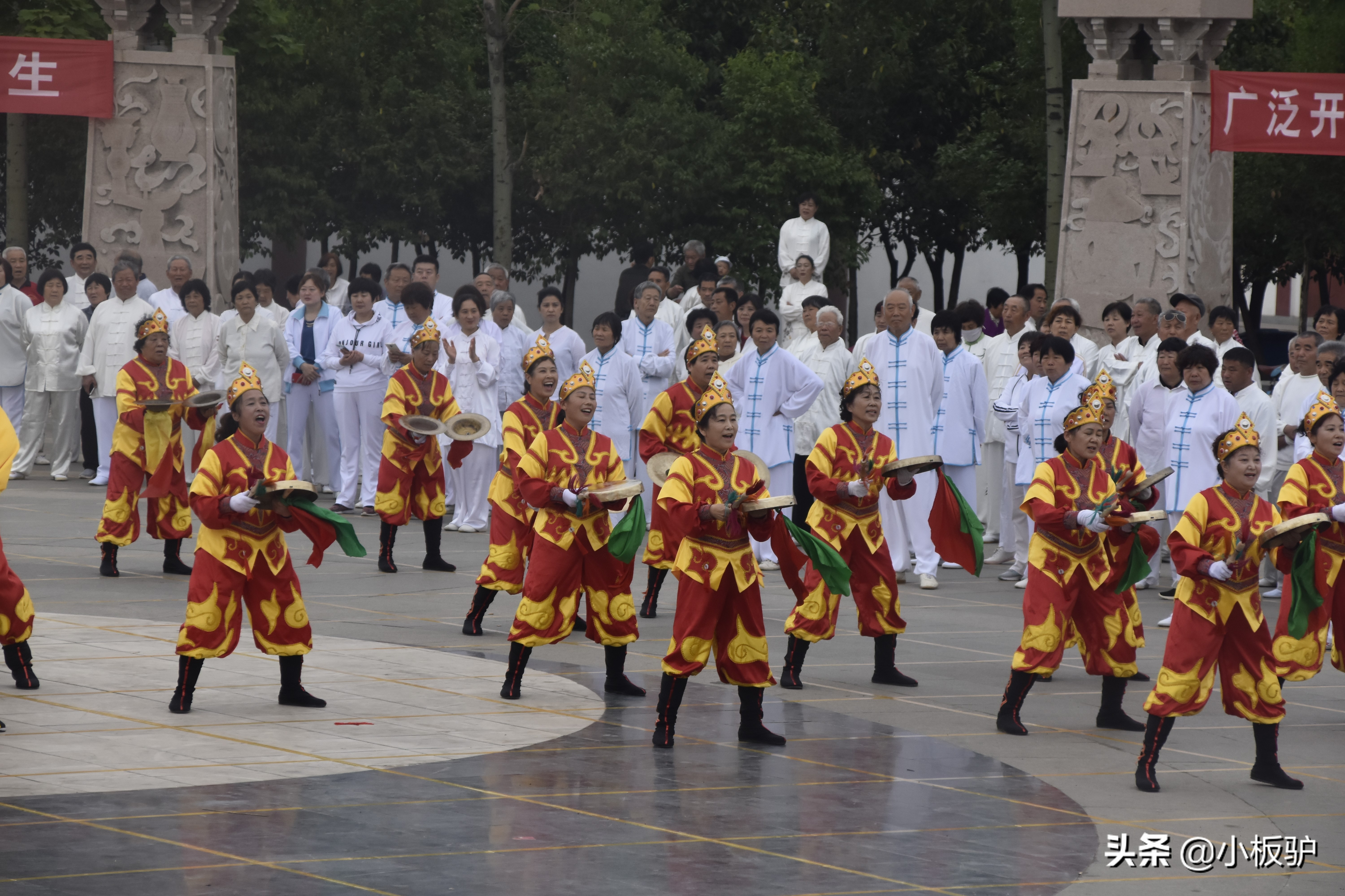 激情锣鼓表演,秧歌威风锣鼓表演完整版