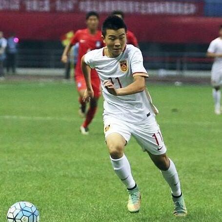 蹦迪喝多后的惩罚,国青拜金四少聚会