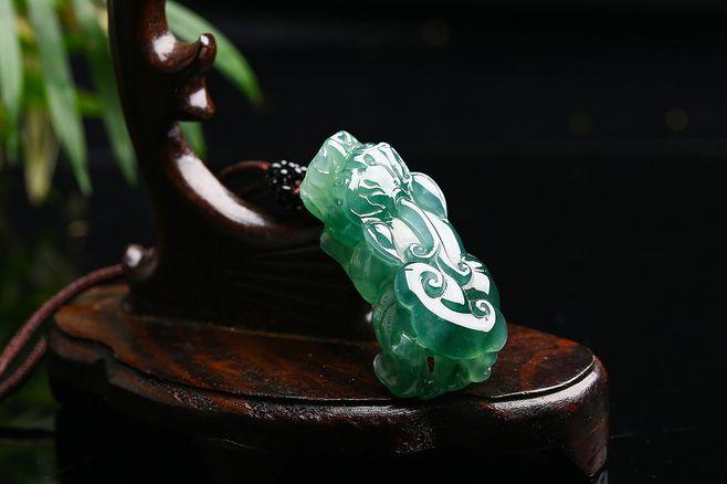 翡翠陷入哪些误区,翡翠有什么不为人知的内幕